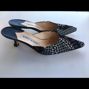 Manolo Blahnik Patterned mule pumps